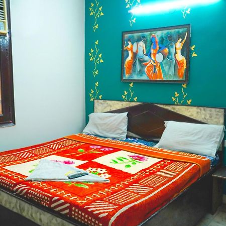 Hotel Bliss Bourn - Lajpat Nagar New Delhi Exteriör bild